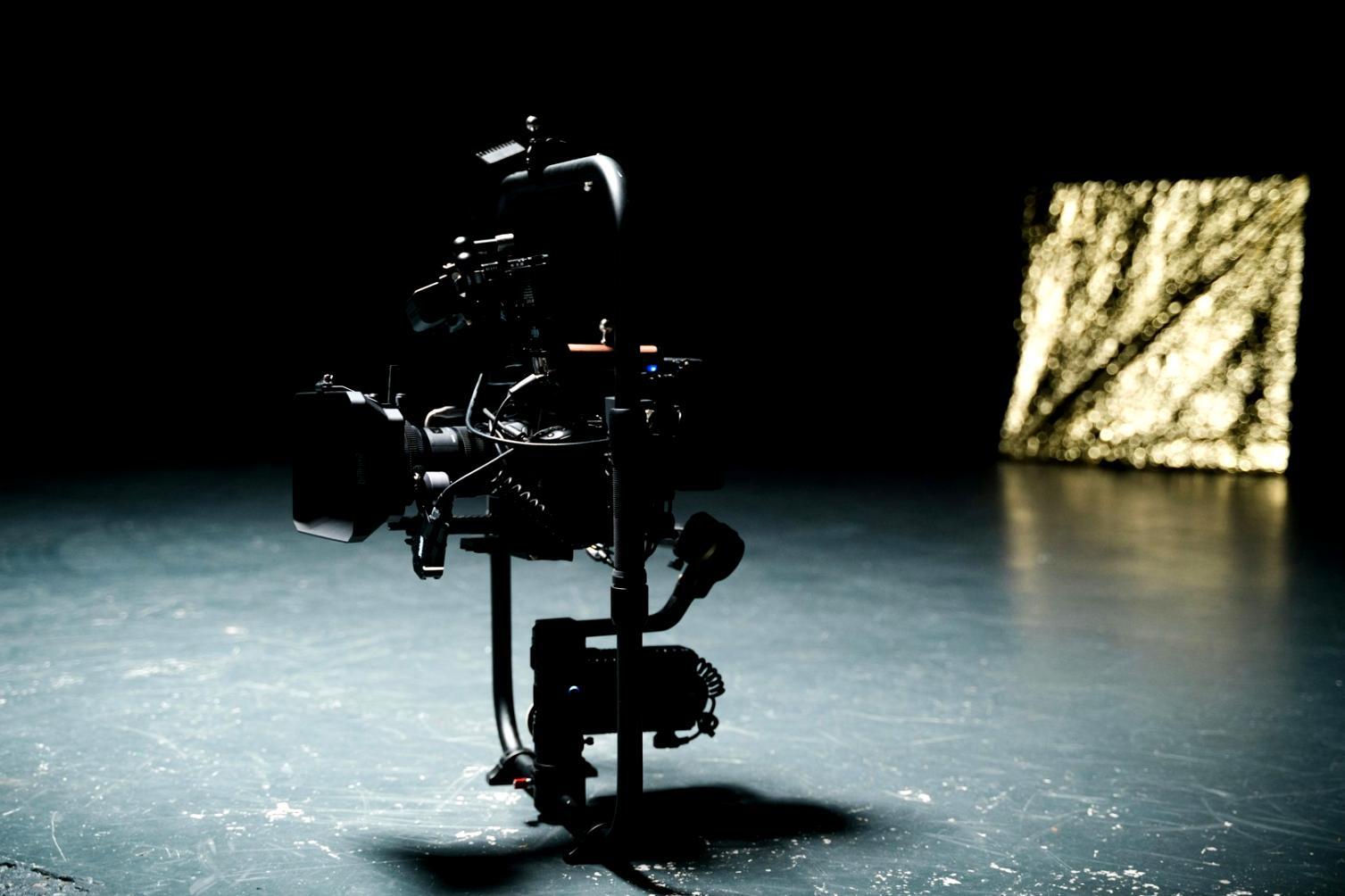 Arbeitsumgebung für Videobearbeitung mit strukturiertem Setup